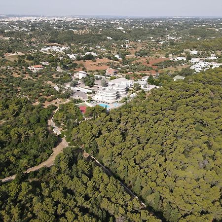 Hotel Lo Smeraldo チステルニーノ エクステリア 写真
