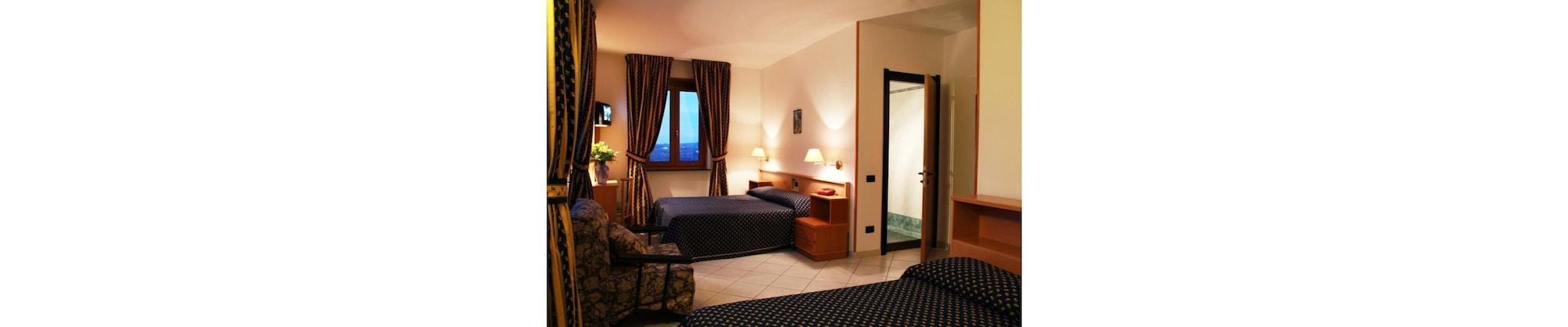 Hotel Lo Smeraldo チステルニーノ エクステリア 写真